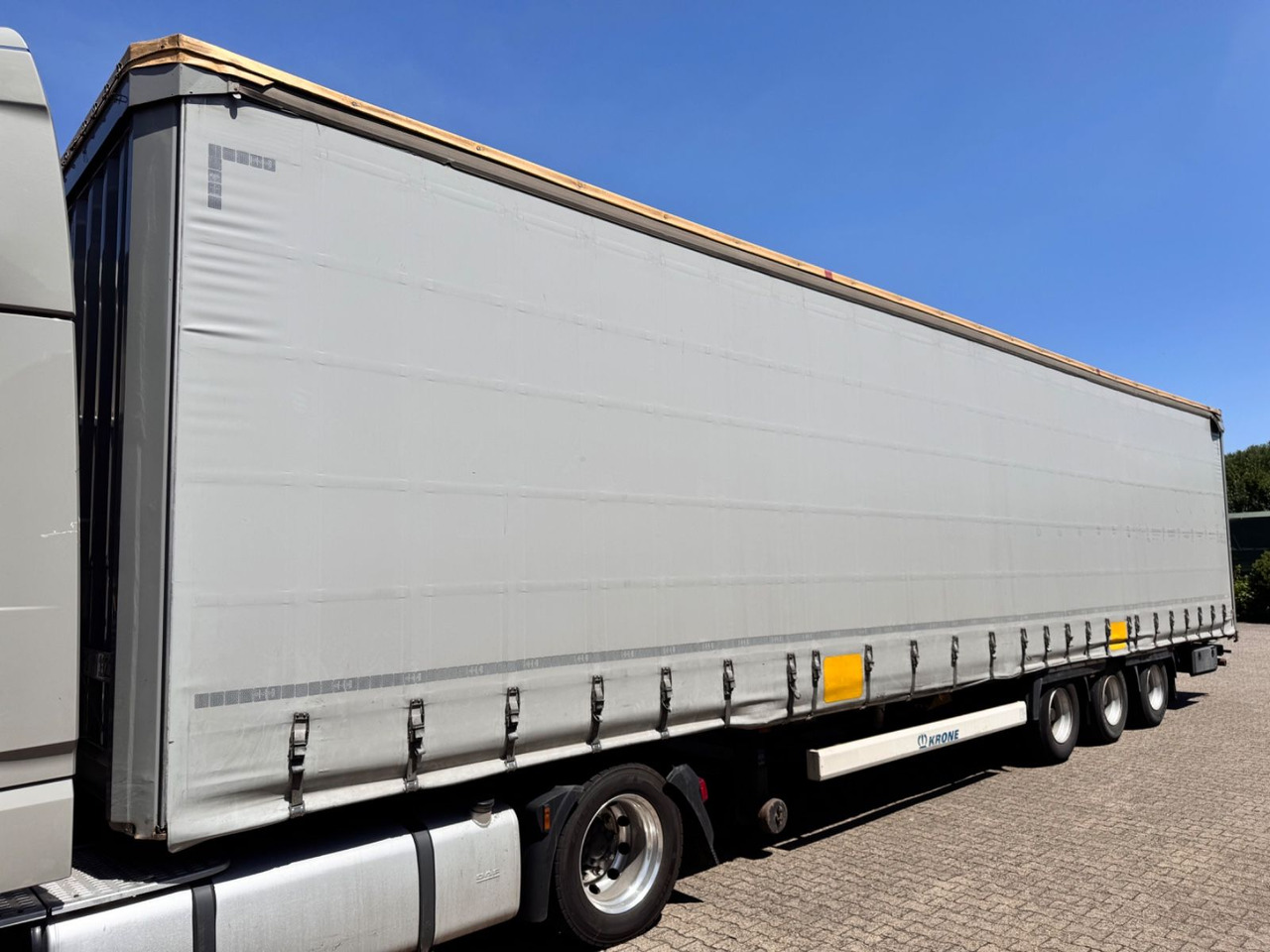 Krone SD Curtainsider MEGA Jumbo XL Zert Getränke etc - الخيمة نصف مقطورة: صور 5 Krone SD Curtainsider MEGA Jumbo XL Zert Getränke etc - الخيمة نصف مقطورة: صور 5