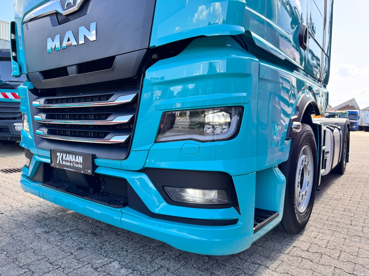 MAN 18.510 TGX 4x2 BL GX 2x Tanks TOP Ausstattung - شاحنة جرار: صور 3 MAN 18.510 TGX 4x2 BL GX 2x Tanks TOP Ausstattung - شاحنة جرار: صور 3