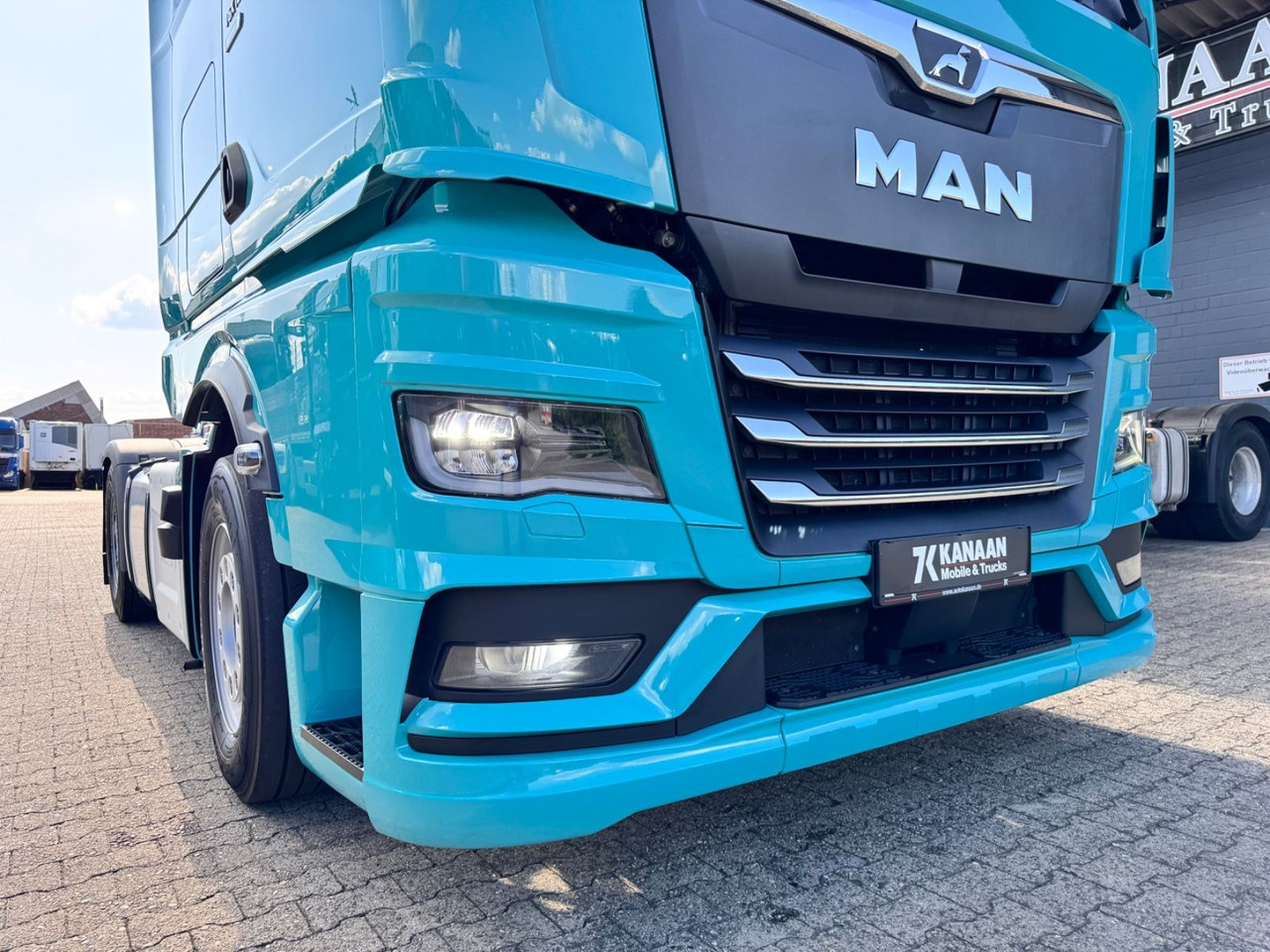 MAN 18.510 TGX 4x2 BL GX 2x Tanks TOP Ausstattung - شاحنة جرار: صور 4 MAN 18.510 TGX 4x2 BL GX 2x Tanks TOP Ausstattung - شاحنة جرار: صور 4