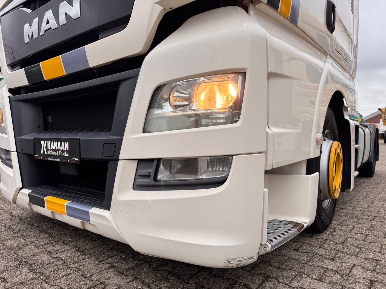 MAN TGX 18.440 4x2 LLS-U LowLiner XXL - شاحنة جرار: صور 3 MAN TGX 18.440 4x2 LLS-U LowLiner XXL - شاحنة جرار: صور 3