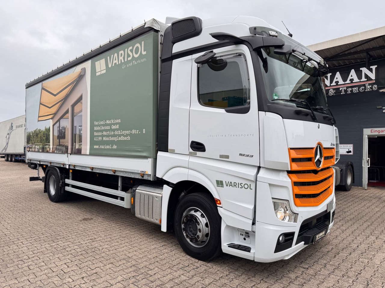 Mercedes-Benz 1833 Actros 5 StreamSPace LBW - شاحنة ستارة: صور 1 Mercedes-Benz 1833 Actros 5 StreamSPace LBW - شاحنة ستارة: صور 1