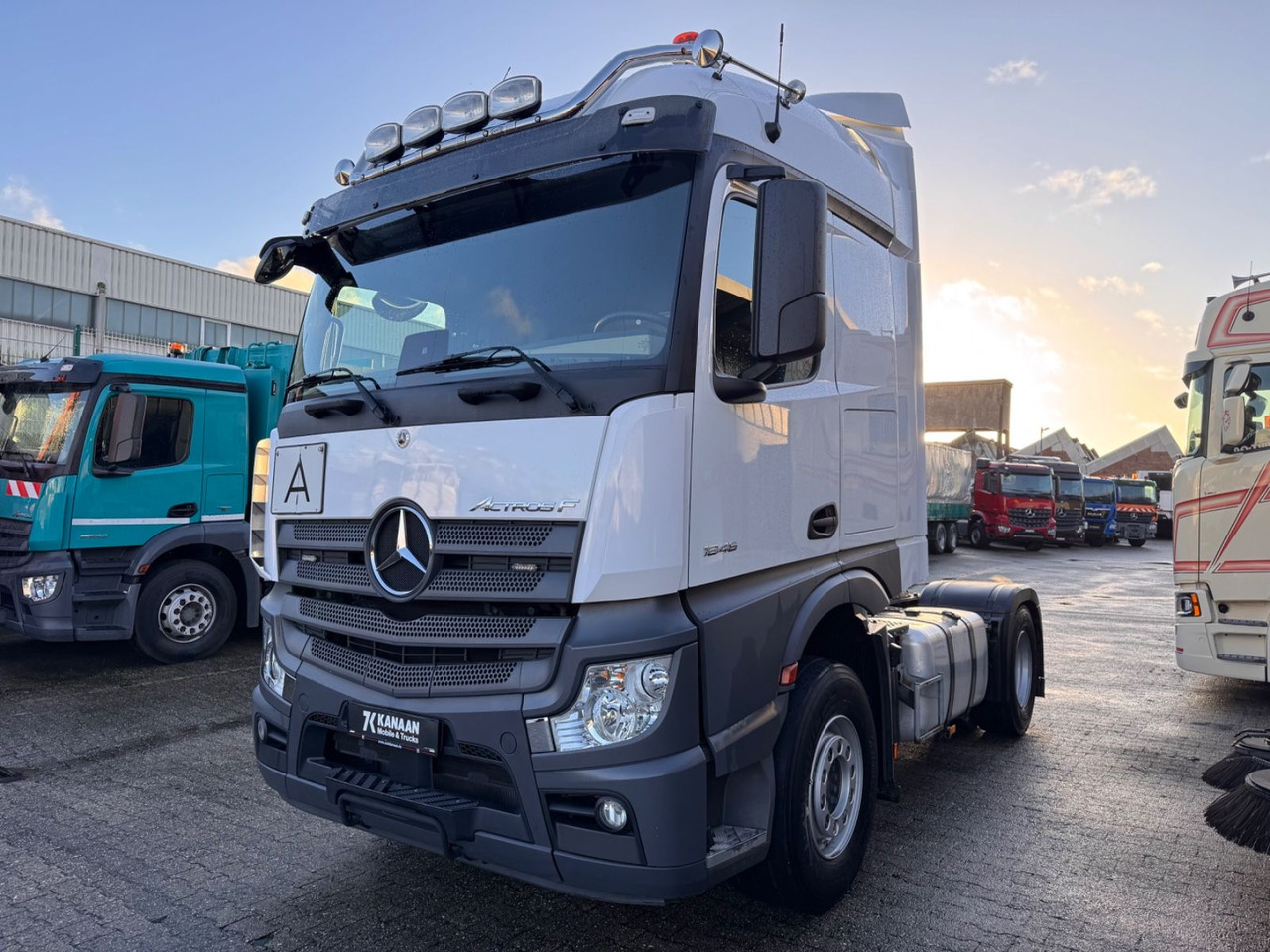Mercedes-Benz 1846 Actros 5 Hydr. Kipper / Walkingfloor 2-Weg - شاحنة جرار: صور 3 Mercedes-Benz 1846 Actros 5 Hydr. Kipper / Walkingfloor 2-Weg - شاحنة جرار: صور 3