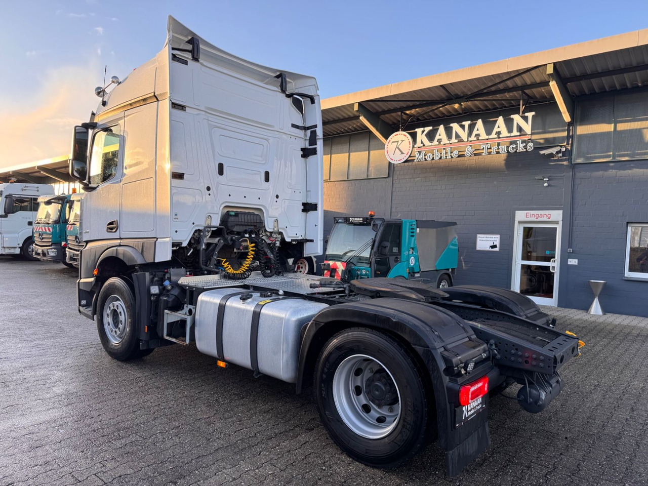 Mercedes-Benz 1846 Actros 5 Hydr. Kipper / Walkingfloor 2-Weg - شاحنة جرار: صور 4 Mercedes-Benz 1846 Actros 5 Hydr. Kipper / Walkingfloor 2-Weg - شاحنة جرار: صور 4