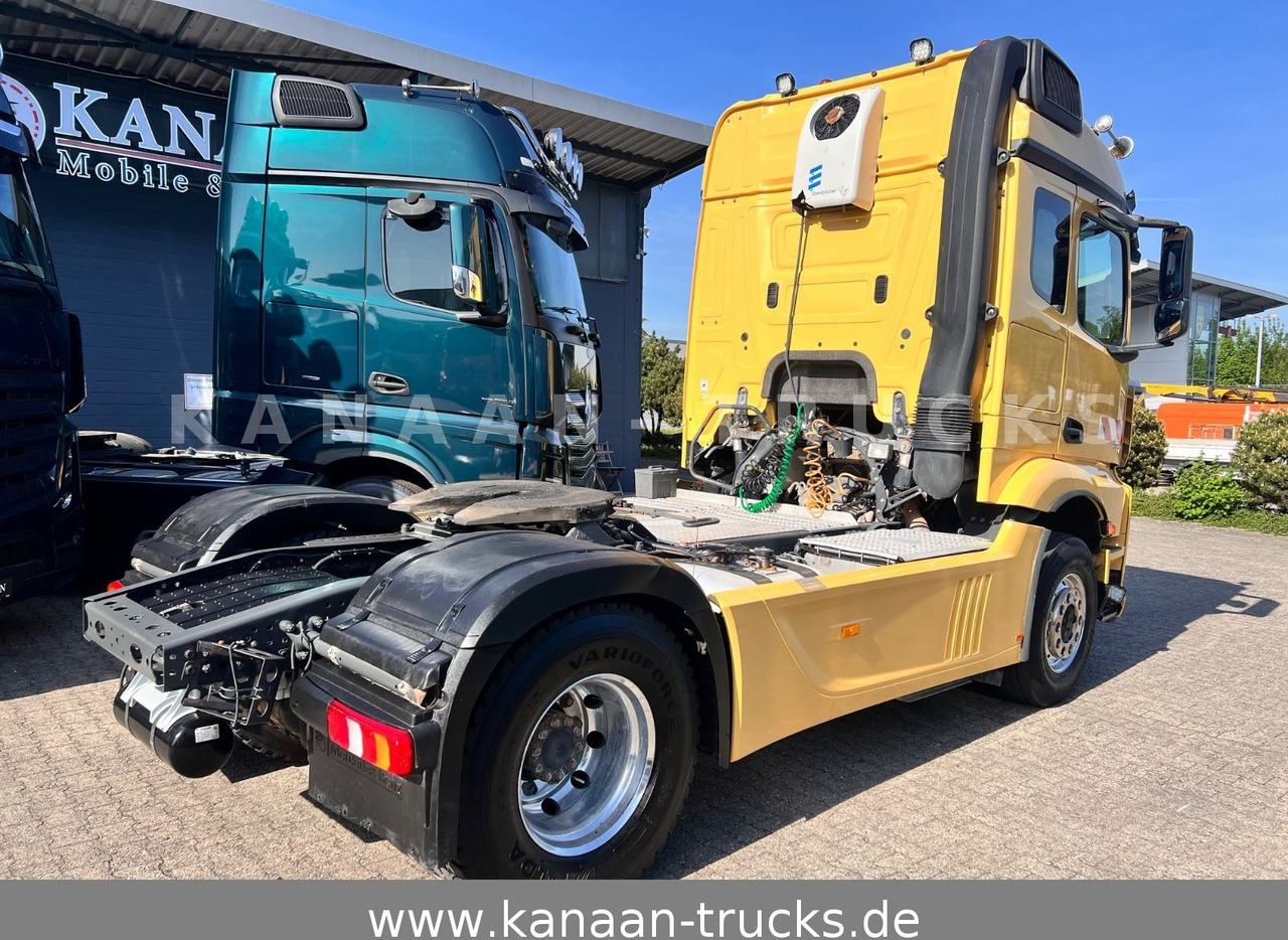 Mercedes-Benz 1846 LS Actros L StreamSpace Hydraulik - شاحنة جرار: صور 5 Mercedes-Benz 1846 LS Actros L StreamSpace Hydraulik - شاحنة جرار: صور 5