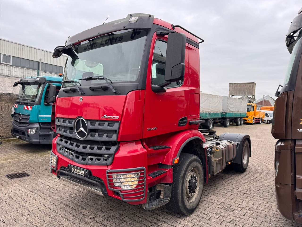 Mercedes-Benz 1848 Arocs 4 HAD 4x4 Kipphydraulik TÜV Neu - شاحنة جرار: صور 2 Mercedes-Benz 1848 Arocs 4 HAD 4x4 Kipphydraulik TÜV Neu - شاحنة جرار: صور 2