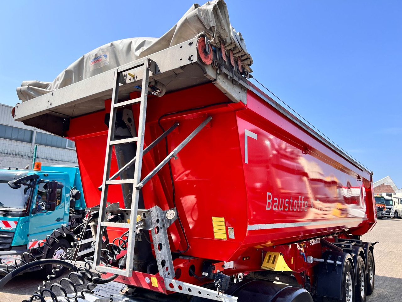 Schmitz Cargobull SKI 24 SL7,2 Cramaro el.Verdeck Leerg. 6.133Kg - قلابة نصف مقطورة: صور 3 Schmitz Cargobull SKI 24 SL7,2 Cramaro el.Verdeck Leerg. 6.133Kg - قلابة نصف مقطورة: صور 3