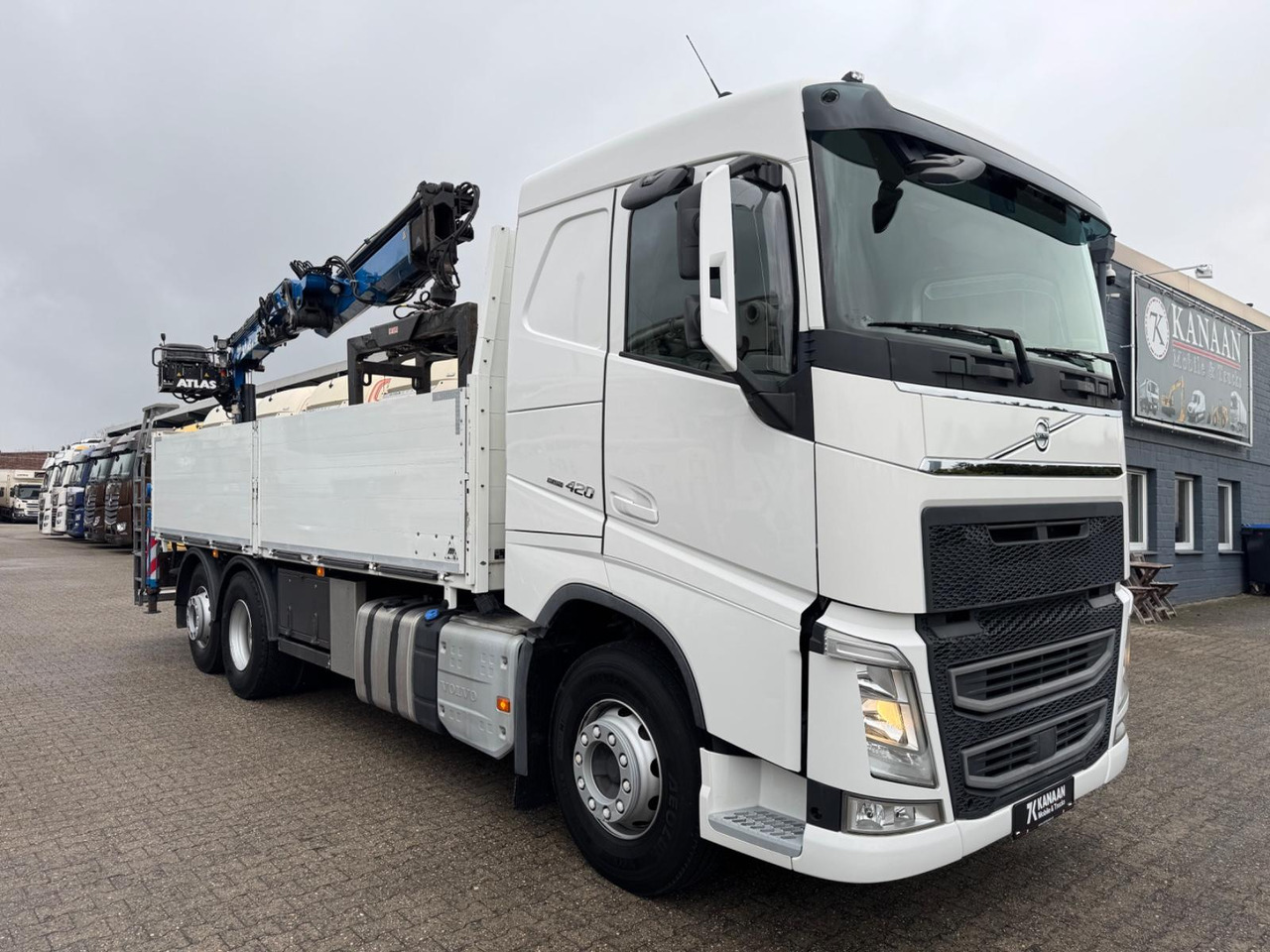 Volvo FH-420 6x2 ATLAS 165.2 Kran Baustoff - شاحنة كرين, شاحنات مسطحة: صور 4 Volvo FH-420 6x2 ATLAS 165.2 Kran Baustoff - شاحنة كرين, شاحنات مسطحة: صور 4