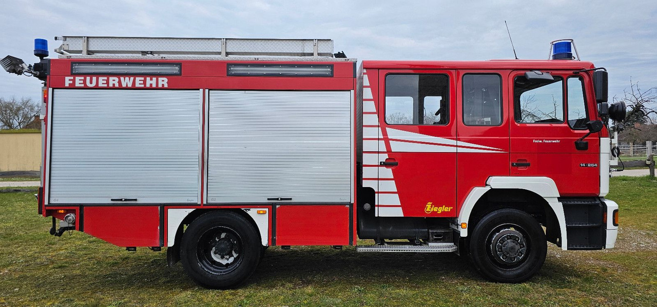 MAN Feuerwehr Löschfahrzeug 14.264 Autobomba - شاحنة: صور 5 MAN Feuerwehr Löschfahrzeug 14.264 Autobomba - شاحنة: صور 5