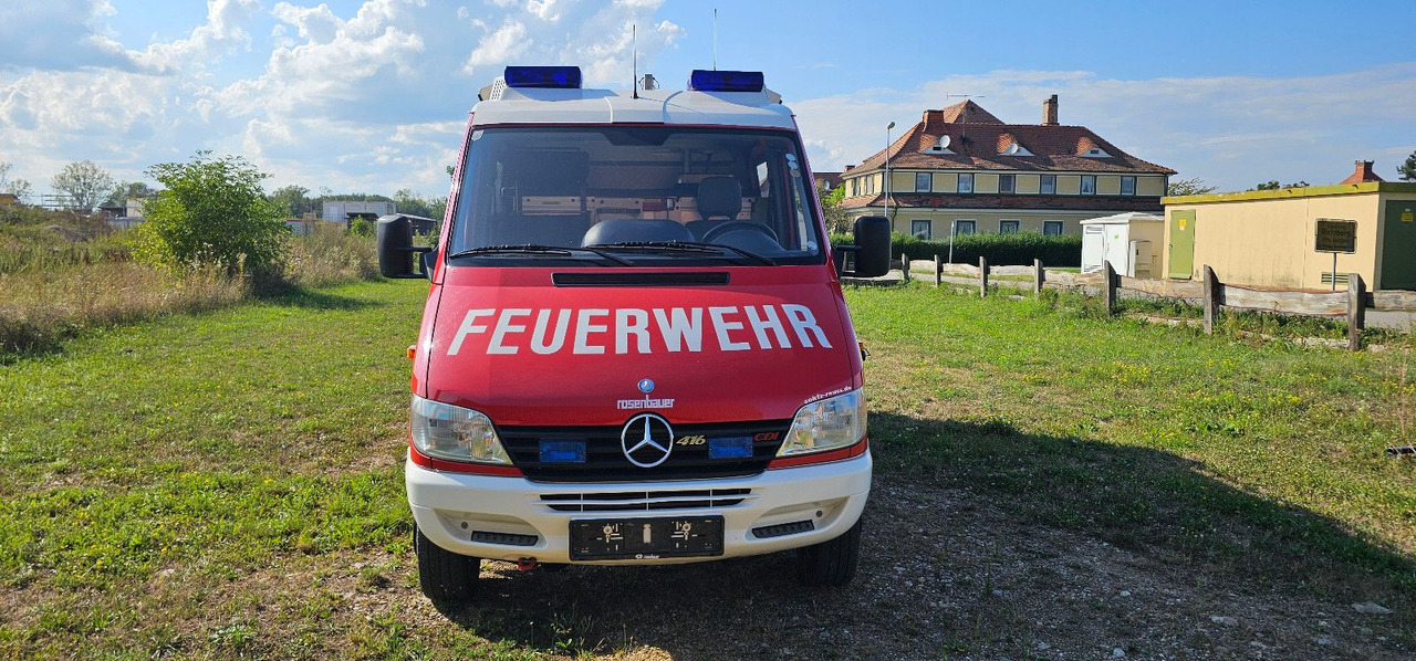 Mercedes-Benz Allrad Sprinter 416 Feuerwehr 4x4 VAN - الشاحنات الصغيرة: صور 2 Mercedes-Benz Allrad Sprinter 416 Feuerwehr 4x4 VAN - الشاحنات الصغيرة: صور 2
