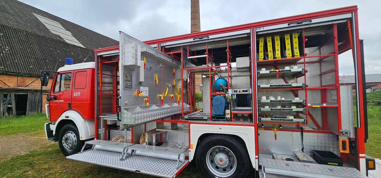 شاحنة Mercedes-Benz Feuerwehr 4 Sitzer Klima SK1827 V6 Traumzustand: صور 9