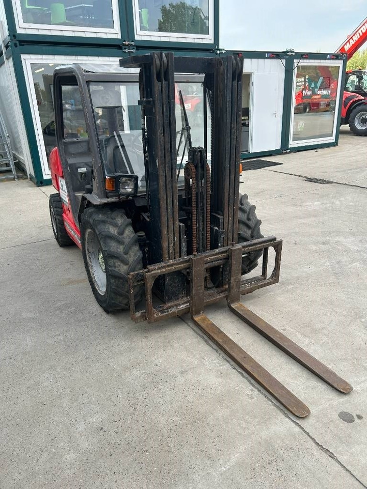 Manitou MH 25.4 - شاحنات الطرق الوعرة: صور 3 Manitou MH 25.4 - شاحنات الطرق الوعرة: صور 3