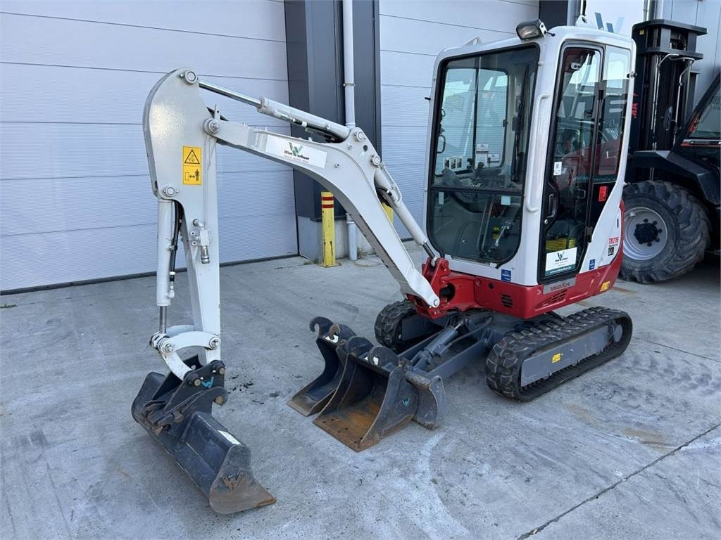 Takeuchi TB216 (11387) - حفارة مصغرة: صور 3 Takeuchi TB216 (11387) - حفارة مصغرة: صور 3
