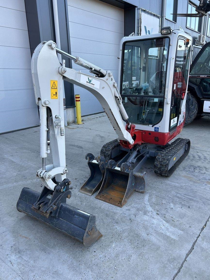 Takeuchi TB216 (11387) - حفارة مصغرة: صور 5 Takeuchi TB216 (11387) - حفارة مصغرة: صور 5