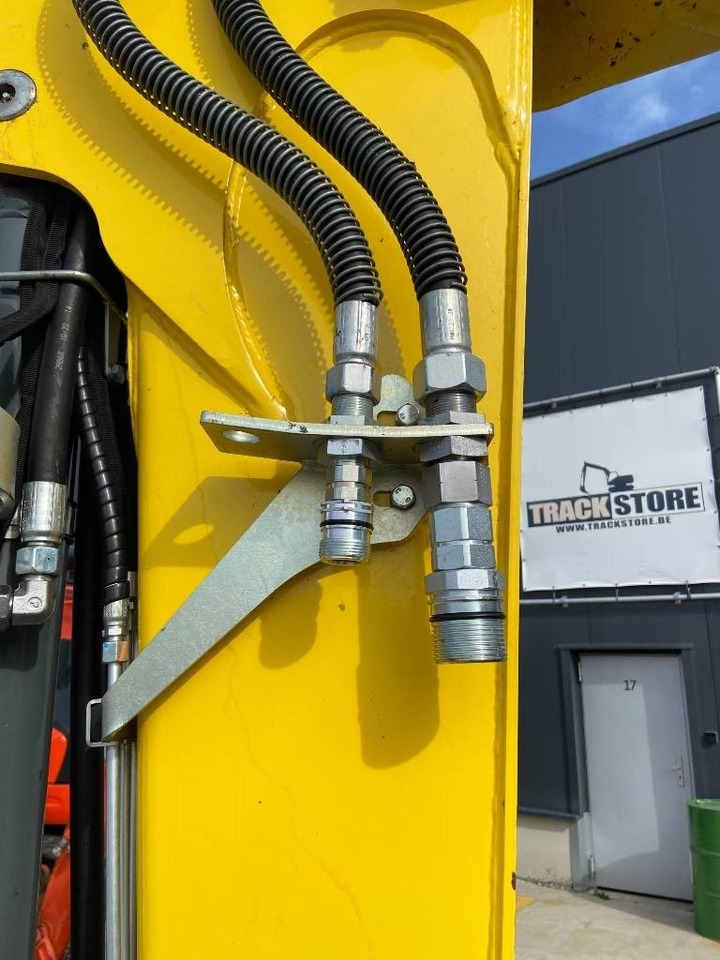 حفارة على عجلات Wacker Neuson EW 100: صور 9