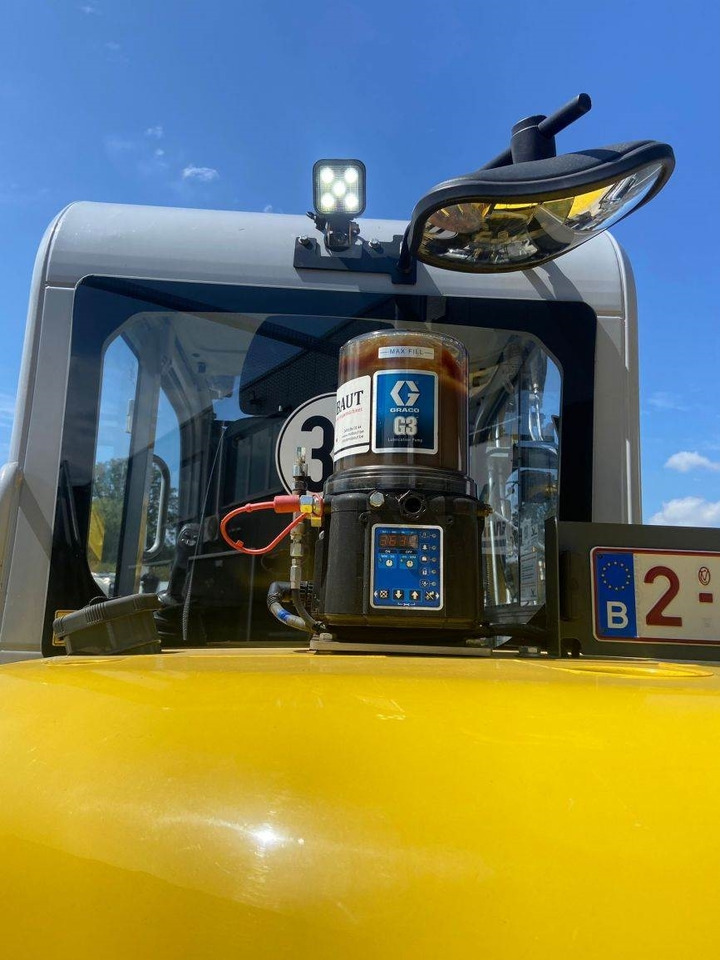 Wacker Neuson EW100 (7057) - حفارة على عجلات: صور 5 Wacker Neuson EW100 (7057) - حفارة على عجلات: صور 5