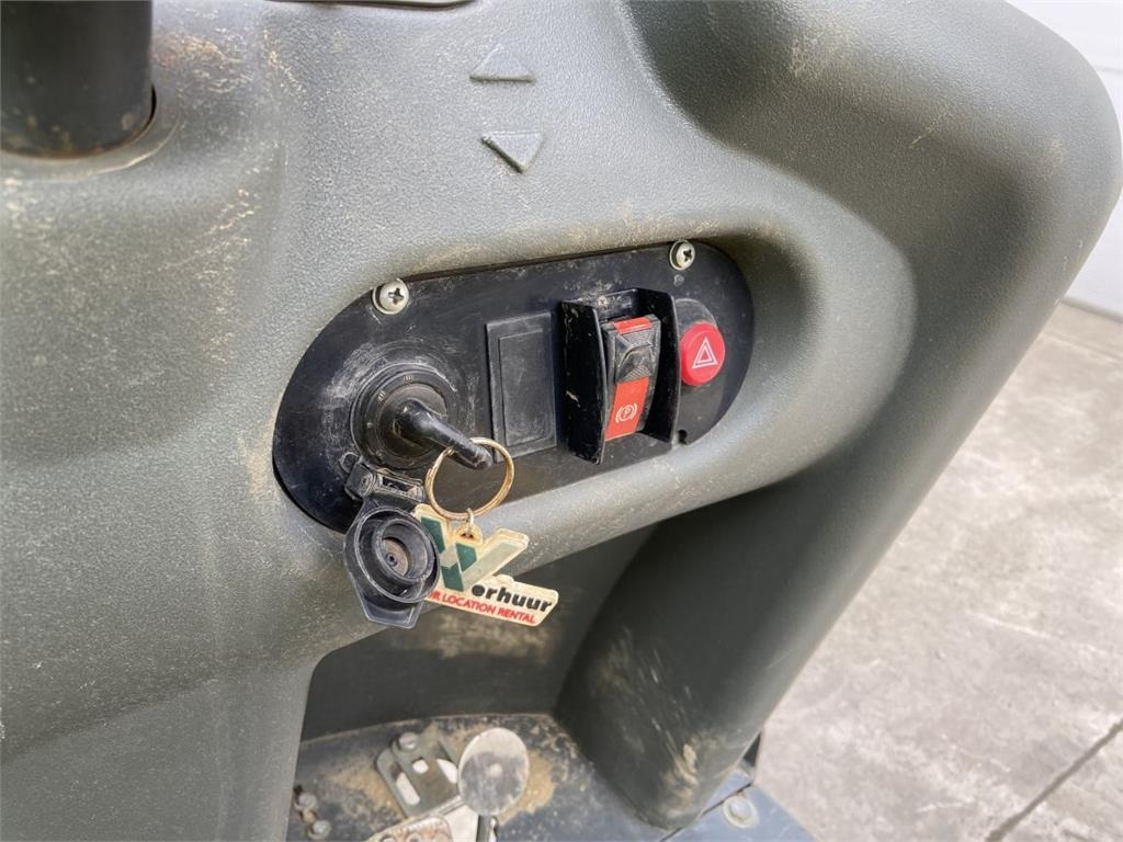 شاحنة قلابة صغيرة Wacker Neuson Neuson 1001 (5355): صور 14