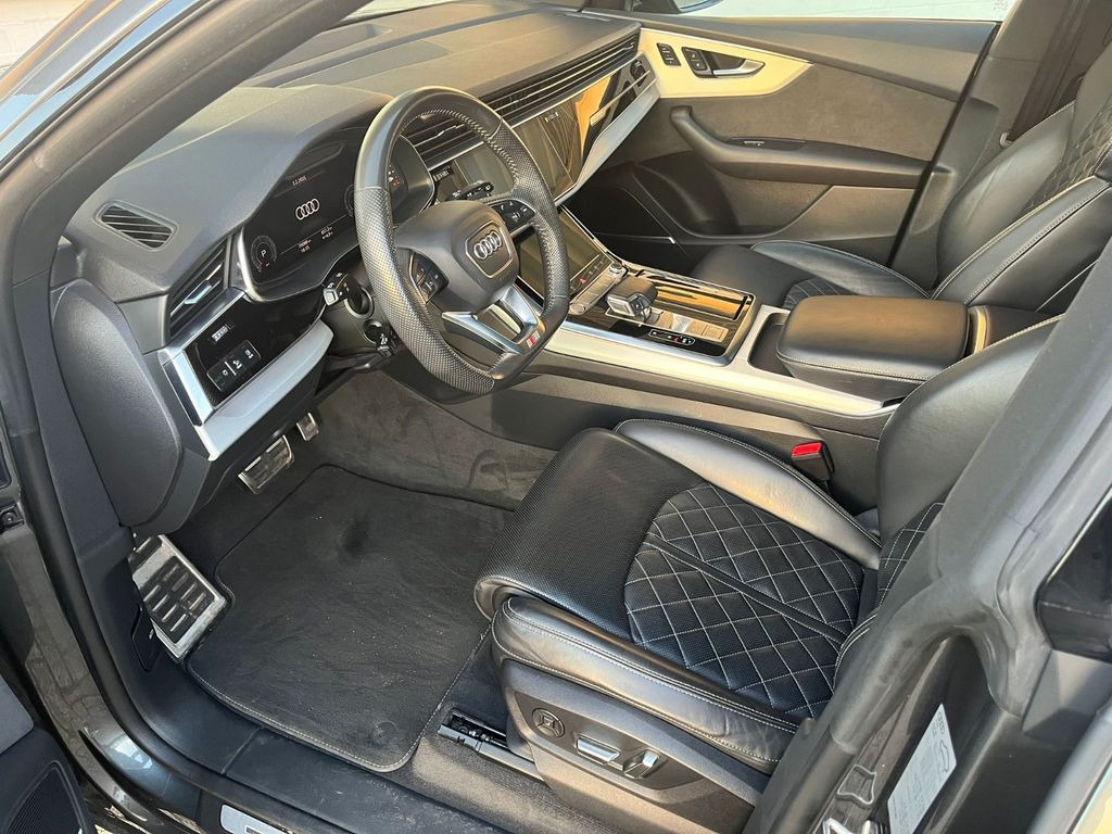 Audi Q8 50 TDI quattro tiptronic 22 Zoll*3xSline*Pano Audi Q8 50 TDI quattro tiptronic 22 Zoll*3xSline*Pano - سيارة دفع رباعي: صور 5 Audi Q8 50 TDI quattro tiptronic 22 Zoll*3xSline*Pano Audi Q8 50 TDI quattro tiptronic 22 Zoll*3xSline*Pano - سيارة دفع رباعي: صور 5