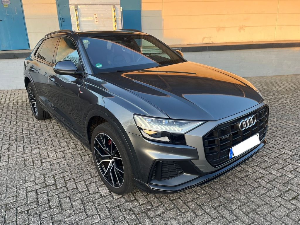 Audi Q8 50 TDI quattro tiptronic 22 Zoll*3xSline*Pano Audi Q8 50 TDI quattro tiptronic 22 Zoll*3xSline*Pano - سيارة دفع رباعي: صور 1 Audi Q8 50 TDI quattro tiptronic 22 Zoll*3xSline*Pano Audi Q8 50 TDI quattro tiptronic 22 Zoll*3xSline*Pano - سيارة دفع رباعي: صور 1