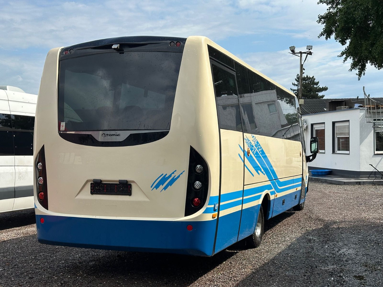 Iveco AN21 Atomic(MotorNeu*7.2t*Hecknied)Rapido Rosero - صغيرة, ميكروباص: صور 2 Iveco AN21 Atomic(MotorNeu*7.2t*Hecknied)Rapido Rosero - صغيرة, ميكروباص: صور 2
