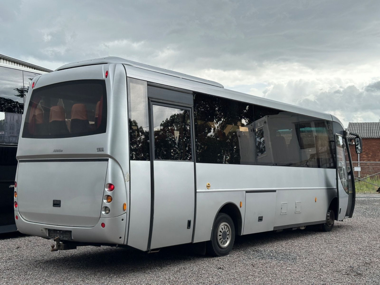 Iveco Kapena Tema 100 (32*Sitze*DE*TOP*Schalt) O510 Iveco Kapena Tema 100 , O 510, 818, Rapido - صغيرة, ميكروباص: صور 2 Iveco Kapena Tema 100 (32*Sitze*DE*TOP*Schalt) O510 Iveco Kapena Tema 100 , O 510, 818, Rapido - صغيرة, ميكروباص: صور 2