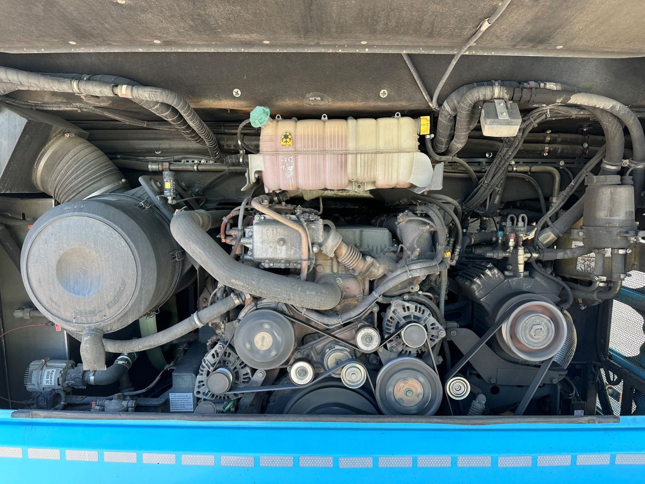 MAN R08 Lions Coach L (60 Sitze*Schalt) - سياحية حافلة: صور 3 MAN R08 Lions Coach L (60 Sitze*Schalt) - سياحية حافلة: صور 3