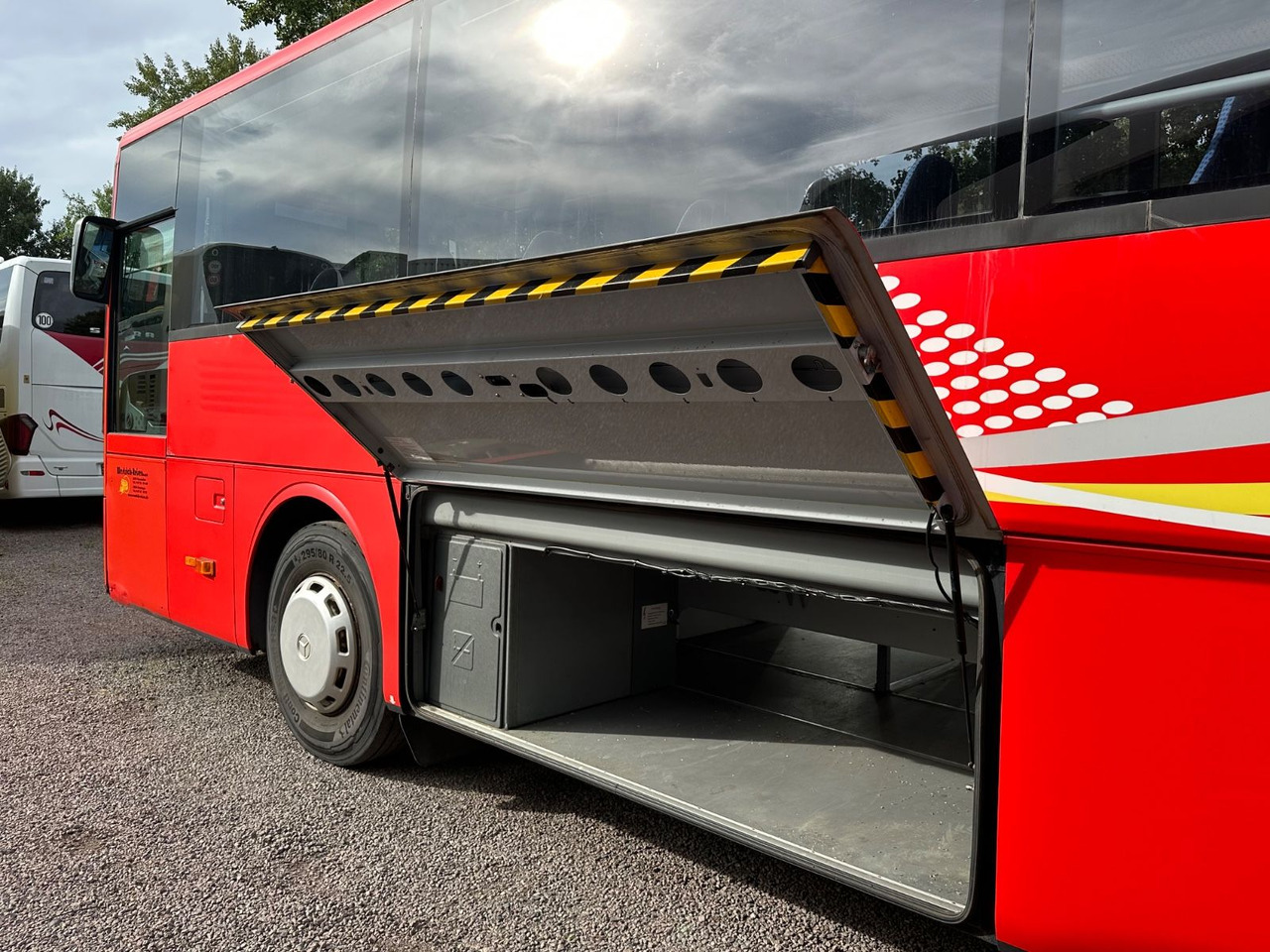 باص النقل بين المدن Mercedes-Benz O550 Integro (56 Sitze*Klima*Schalt): صور 13 باص النقل بين المدن Mercedes-Benz O550 Integro (56 Sitze*Klima*Schalt): صور 13