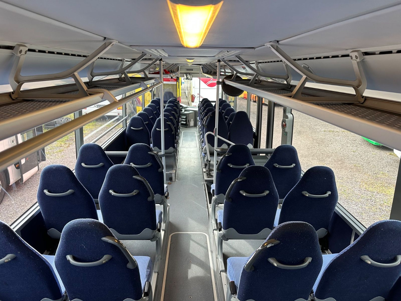 باص النقل بين المدن Mercedes-Benz O550 Integro (56 Sitze*Klima*Schalt): صور 20 باص النقل بين المدن Mercedes-Benz O550 Integro (56 Sitze*Klima*Schalt): صور 20