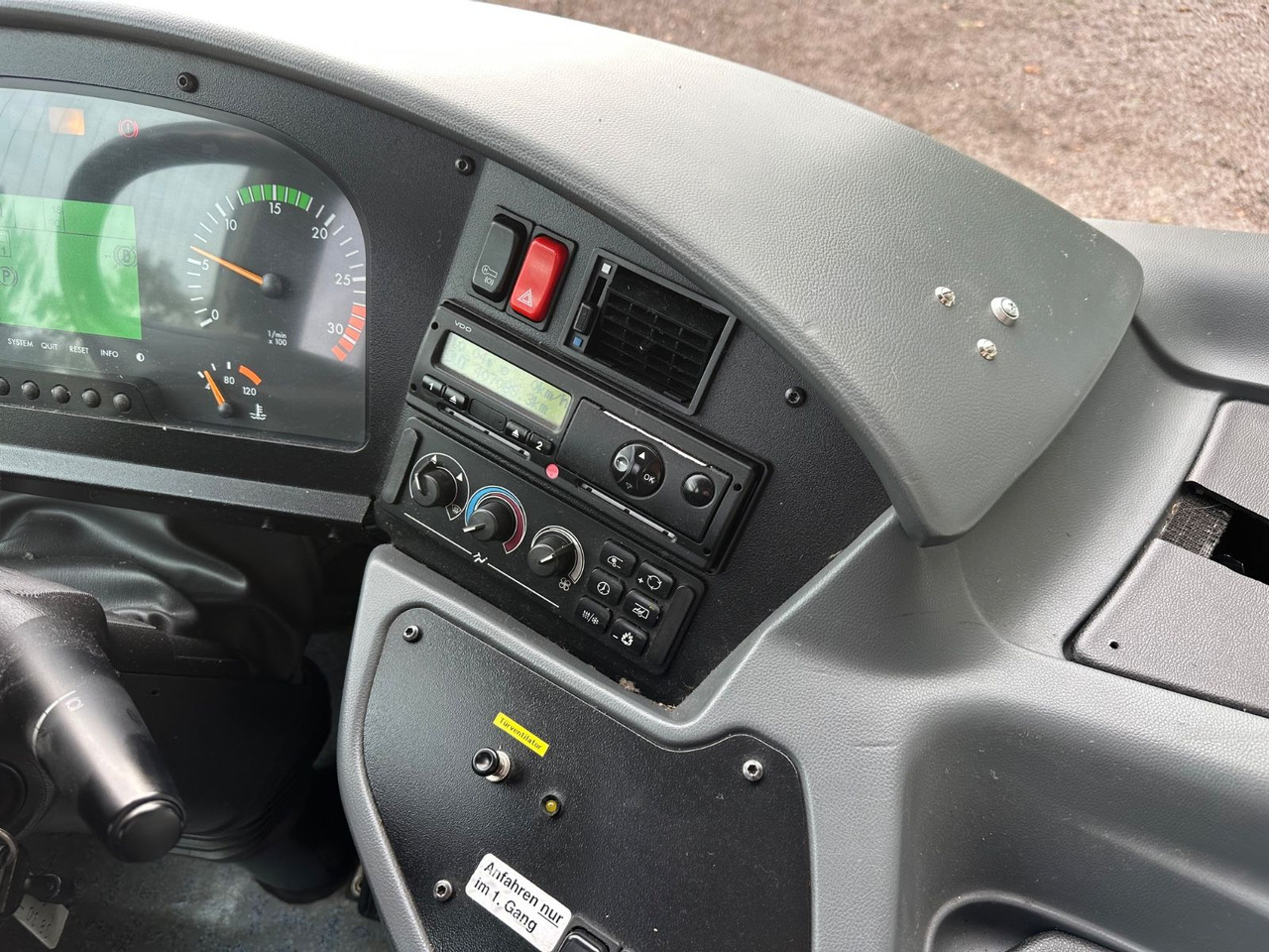 باص النقل بين المدن Mercedes-Benz O560 Intouro (EEV*Schalt): صور 15 باص النقل بين المدن Mercedes-Benz O560 Intouro (EEV*Schalt): صور 15