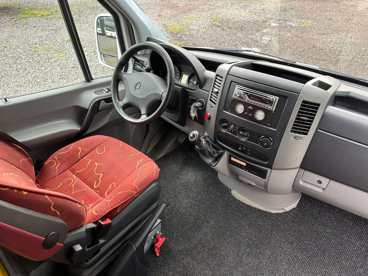 Mercedes-Benz Sprinter 516 CDi (24 Sitze*DE*AC*Reise) - صغيرة, ميكروباص: صور 4 Mercedes-Benz Sprinter 516 CDi (24 Sitze*DE*AC*Reise) - صغيرة, ميكروباص: صور 4