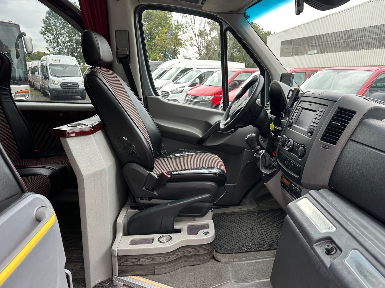 Mercedes-Benz Sprinter 516 CDi (DE*Klima*Reise) - صغيرة, ميكروباص: صور 5 Mercedes-Benz Sprinter 516 CDi (DE*Klima*Reise) - صغيرة, ميكروباص: صور 5