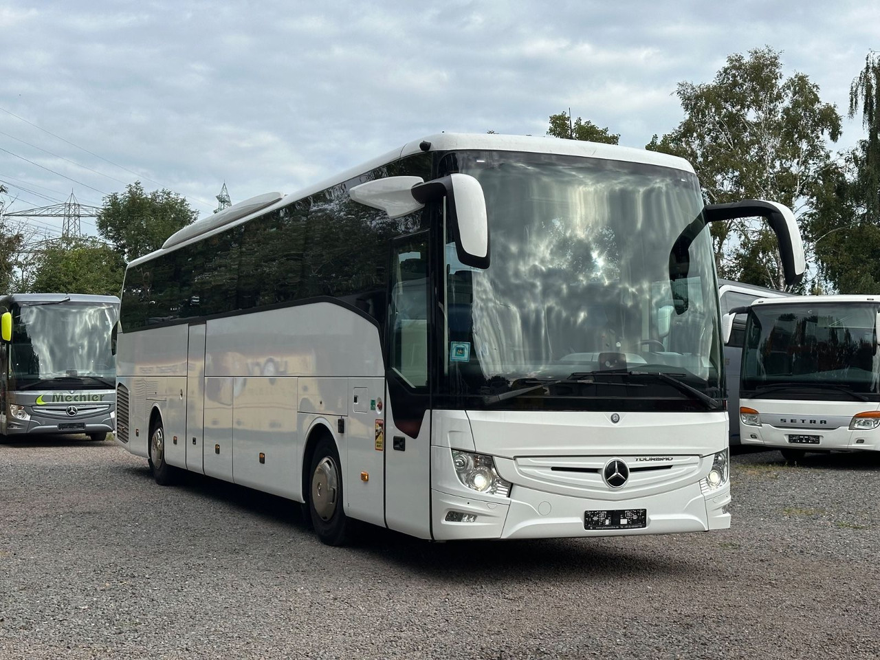 Mercedes-Benz Tourismo E 16 RHD-M/2A (wenig Km*TOP*61 Sitze) - سياحية حافلة: صور 1 Mercedes-Benz Tourismo E 16 RHD-M/2A (wenig Km*TOP*61 Sitze) - سياحية حافلة: صور 1