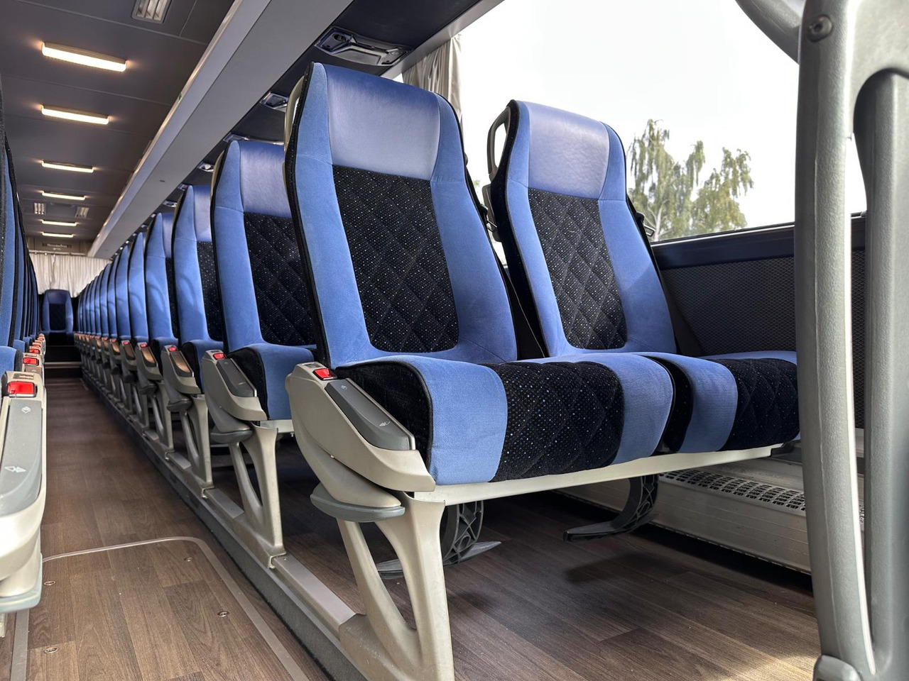 Mercedes-Benz Tourismo E 16 RHD-M/2A (wenig Km*TOP*61 Sitze) - سياحية حافلة: صور 5 Mercedes-Benz Tourismo E 16 RHD-M/2A (wenig Km*TOP*61 Sitze) - سياحية حافلة: صور 5