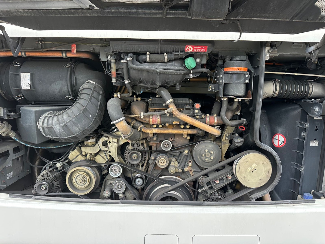 Mercedes-Benz Tourismo O350 17 RHD-L (60 Sitze*341.tKM*DE*TOP) - سياحية حافلة: صور 3 Mercedes-Benz Tourismo O350 17 RHD-L (60 Sitze*341.tKM*DE*TOP) - سياحية حافلة: صور 3