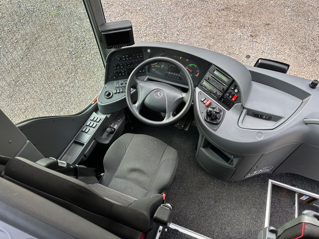 Mercedes-Benz Tourismo O350 17 RHD-L (60 Sitze*341.tKM*DE*TOP) - سياحية حافلة: صور 5 Mercedes-Benz Tourismo O350 17 RHD-L (60 Sitze*341.tKM*DE*TOP) - سياحية حافلة: صور 5