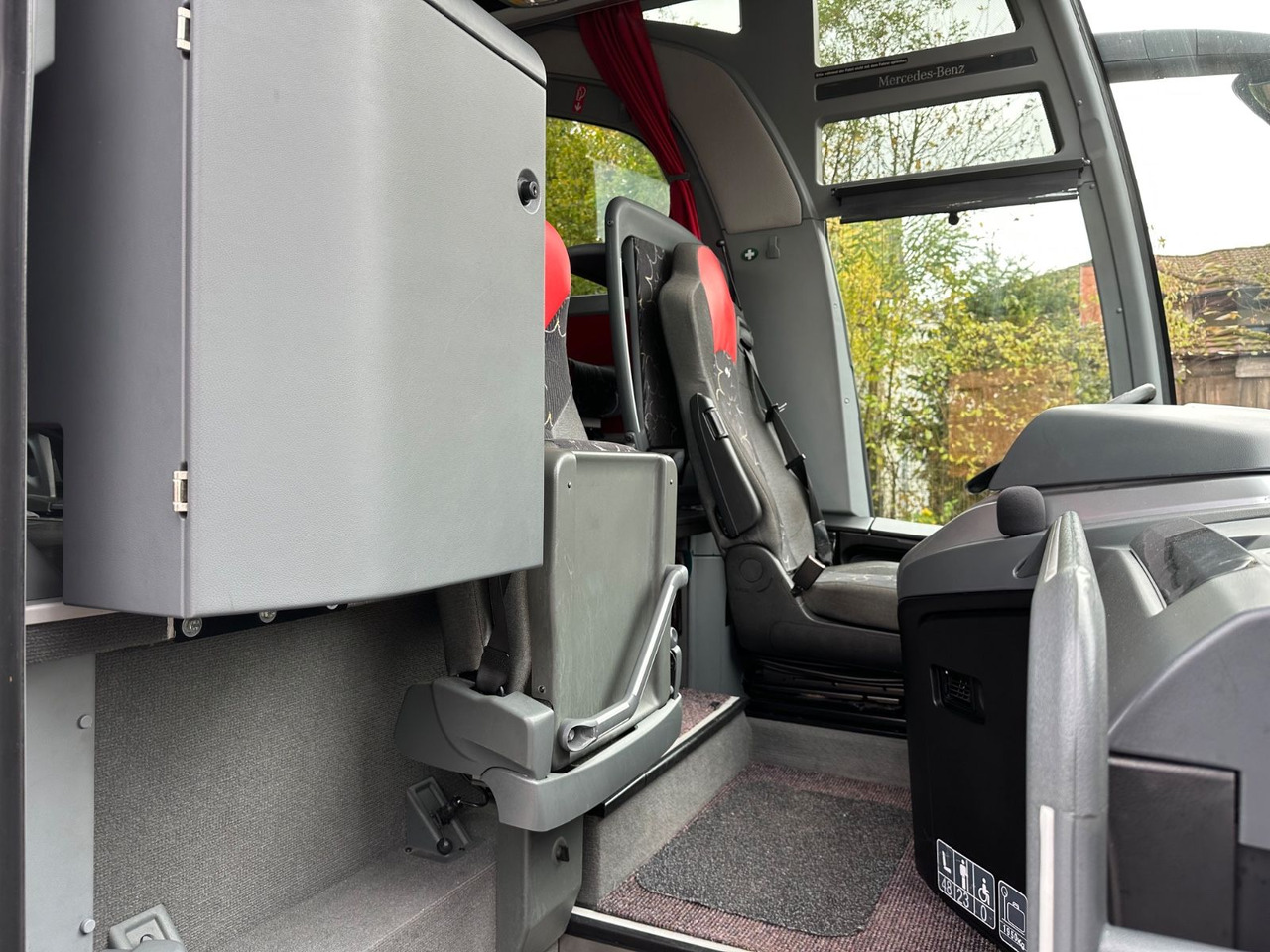 Mercedes-Benz Travego O580 16 RHD-M (LuxLine*TOP*DE) - سياحية حافلة: صور 4 Mercedes-Benz Travego O580 16 RHD-M (LuxLine*TOP*DE) - سياحية حافلة: صور 4