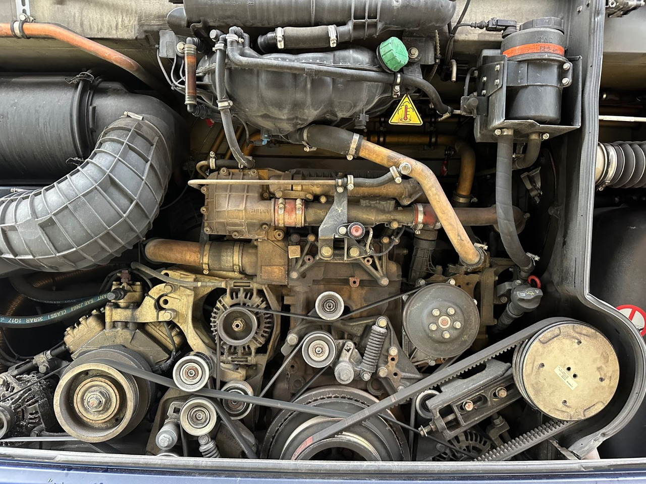 Mercedes-Benz Travego O580 16 RHD-M (LuxLine*TOP*DE) - سياحية حافلة: صور 3 Mercedes-Benz Travego O580 16 RHD-M (LuxLine*TOP*DE) - سياحية حافلة: صور 3