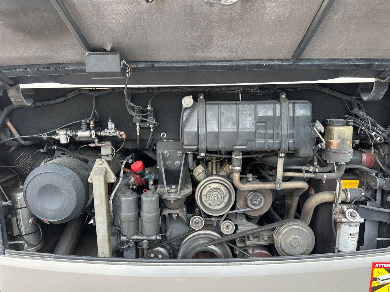 Setra S 415 UL GT (Motor neu*TOP) - باص النقل بين المدن: صور 4 Setra S 415 UL GT (Motor neu*TOP) - باص النقل بين المدن: صور 4