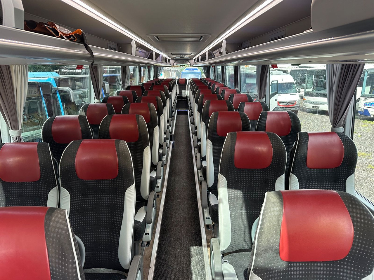 تأجير  Vanhool TX16 Astron (TOP) 417 HDH/ 517 HDH Vanhool TX16 Astron (TOP) 417 HDH/ 517 HDH: صور 19