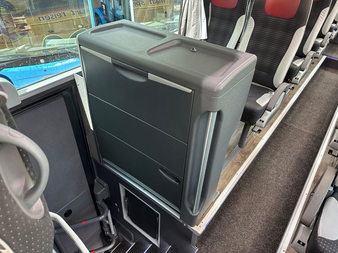 تأجير  Vanhool TX16 Astron (TOP) 417 HDH/ 517 HDH Vanhool TX16 Astron (TOP) 417 HDH/ 517 HDH: صور 22