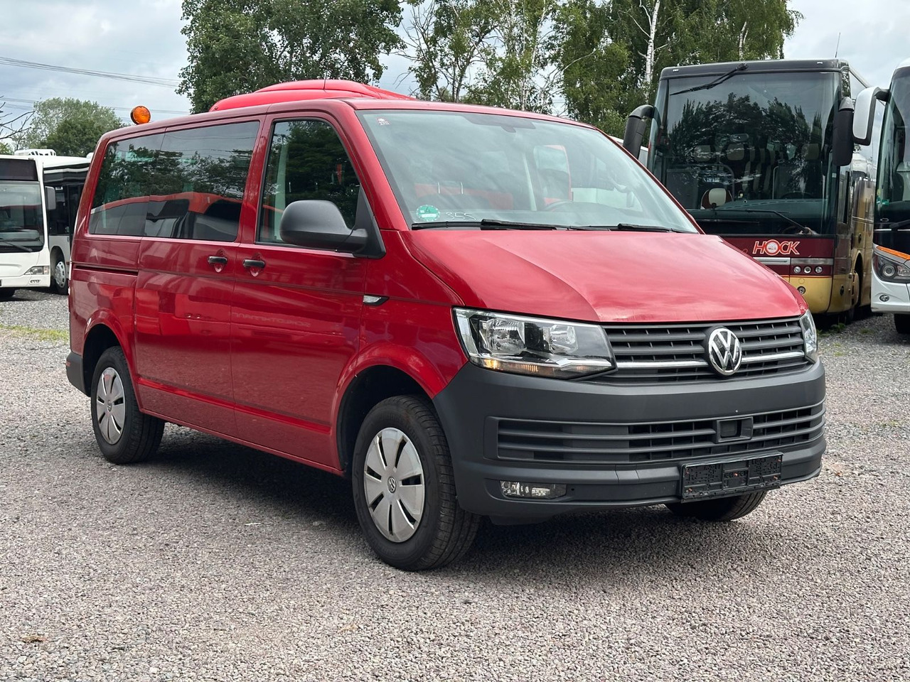 Volkswagen T6 Kombi (PDC Hi*ACC*StandHz*9 Sitzer*AC) - ميكروباص: صور 1 Volkswagen T6 Kombi (PDC Hi*ACC*StandHz*9 Sitzer*AC) - ميكروباص: صور 1