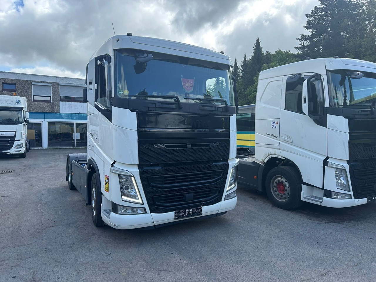 Volvo FH 460 Klima*4x2*Retarder - شاحنة جرار: صور 1 Volvo FH 460 Klima*4x2*Retarder - شاحنة جرار: صور 1