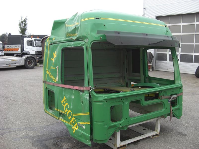 MERCEDES BENZ Actros MP2 Rohbau/Beschaedigt - الكبائن: صور 2 MERCEDES BENZ Actros MP2 Rohbau/Beschaedigt - الكبائن: صور 2